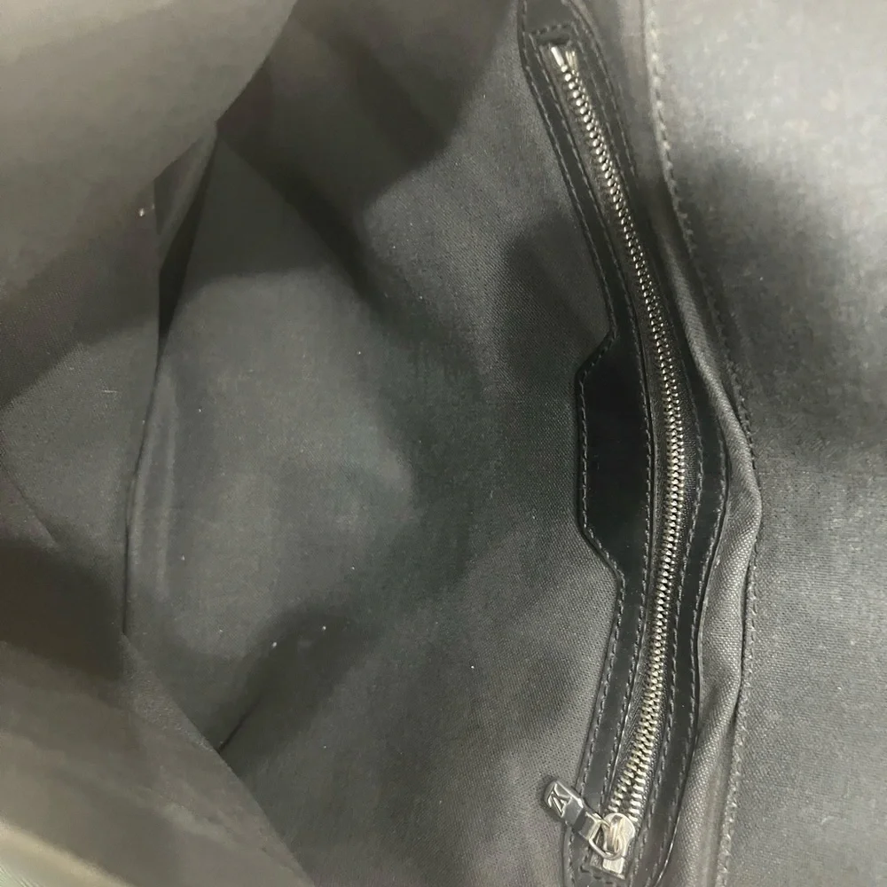 Louis Vuitton Viktor Messenger Bag Taiga